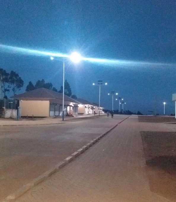 扎兰屯市非洲科特迪瓦太阳能路灯工程